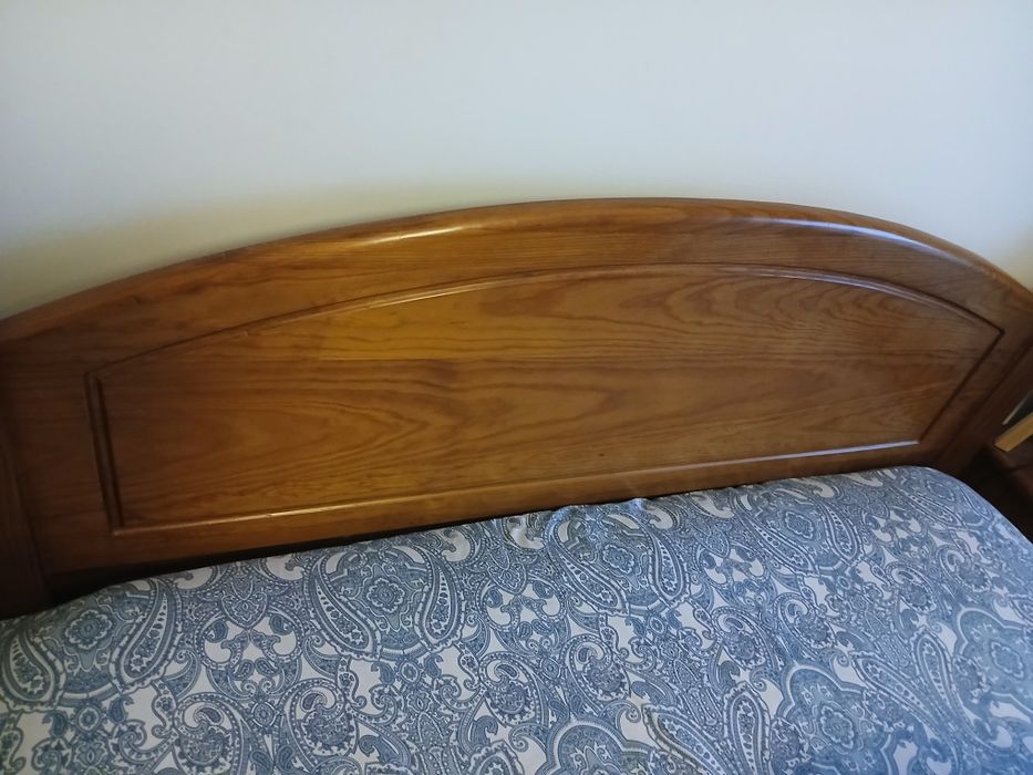 Cama Casal em pinho mel