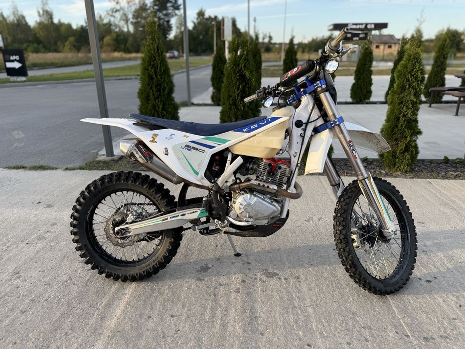 Ендуро мотоцикл Kovi 250 4t (300cc)