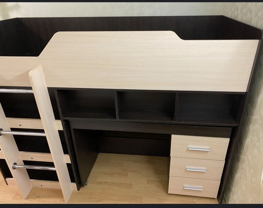 Кровать-горка Эверест Мансарда-2 с Х выкатным столом Венге/Дуб Молочны