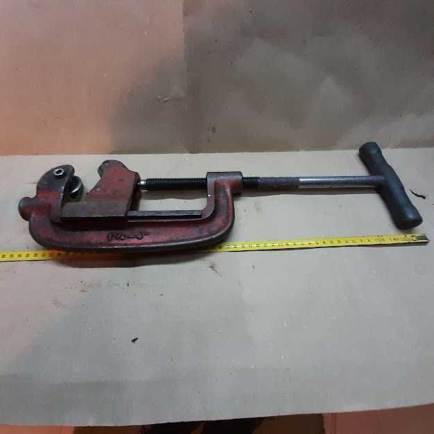 Máquina para cortar tubos de ferro, diâmetro máximo 120mm