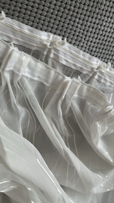 Білий тюль готовий з гачками