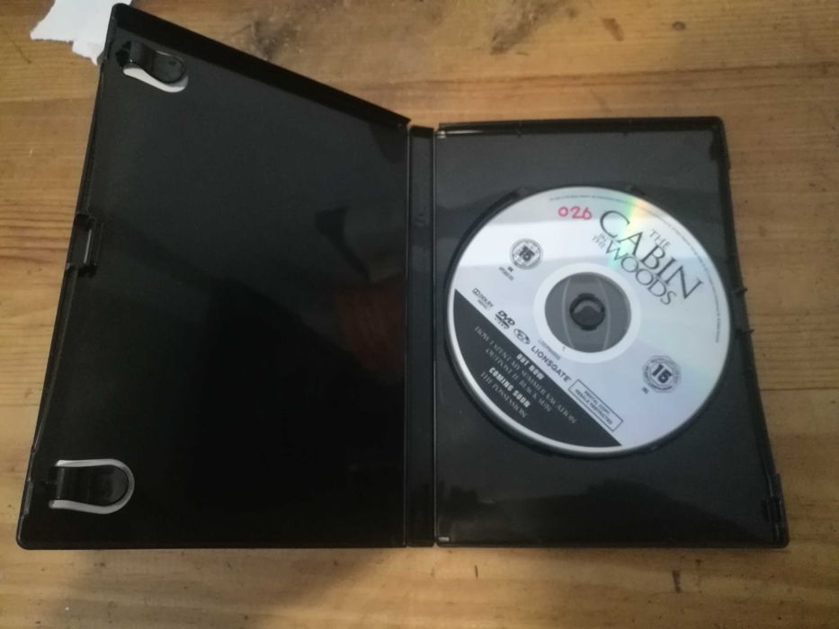 The Cabin In The Woods - filme DVD (legendagem Inglês)