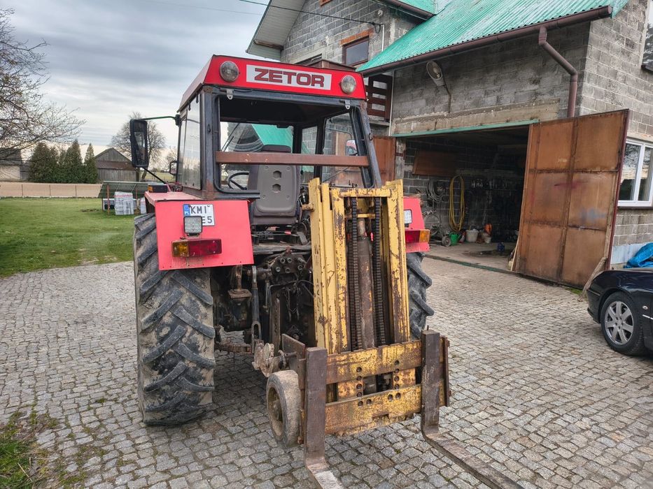 Ciągnik rolniczy ZETOR 16145