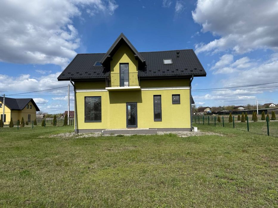 Продаж готового будинку на великій ділянці! Без комісії