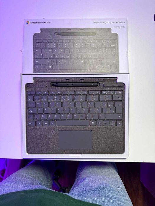Microsoft Surface Pro Signature Keyboard Microsoft Surface Slim Pen 2