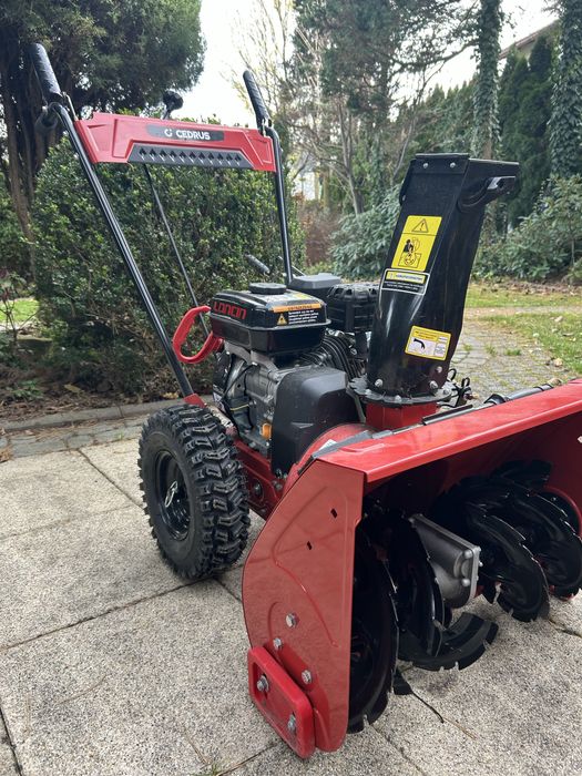 Odśnieżarka spalinowa CEDSB56