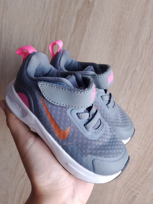 Nike 22 adidasy dla dziewczynki 22 adidasy Nike buty Nike