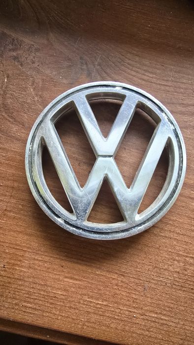 Vw garbus emblemat vw na maskę przód znaczek