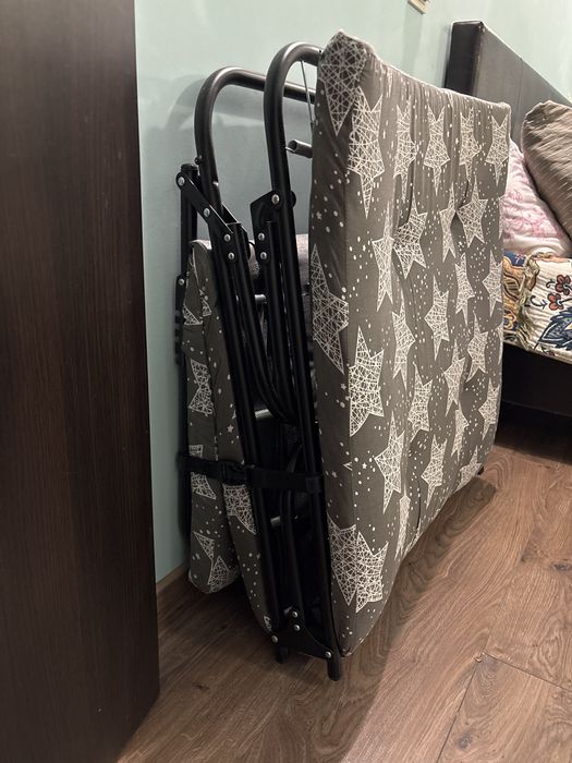 Розкладачка, раскладушка