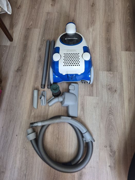 Продам пылесос electrolux zac6806 в хорошем состоянии