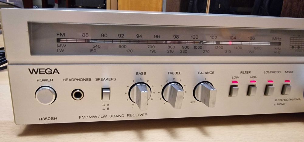 Wega  R350SH amplituner