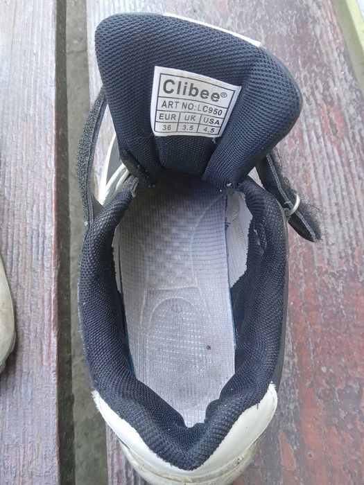 Дитячі кросівки б/у