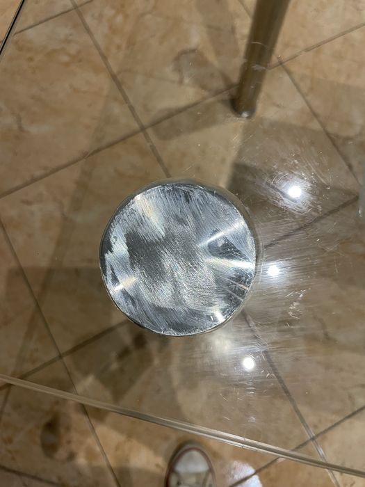 Szklany stol do kuchni