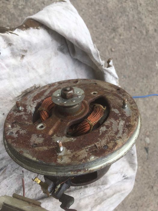 Электродвигатель от пылесоса