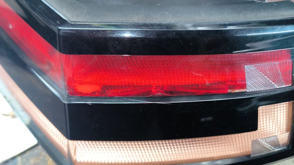 Ліхтарі задні Chevrolet volt 1 (жовтий поворот)