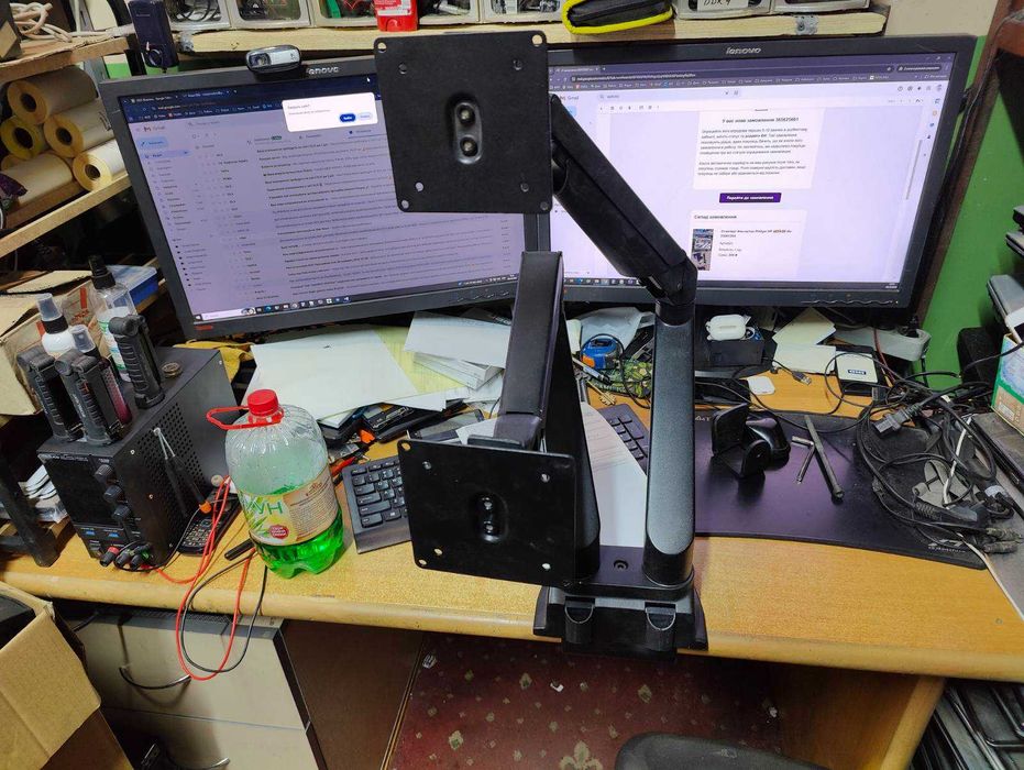 Настольный крепеж для двух мониторов