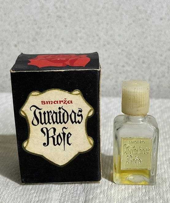 Духи женские Дзинтарс из СССР