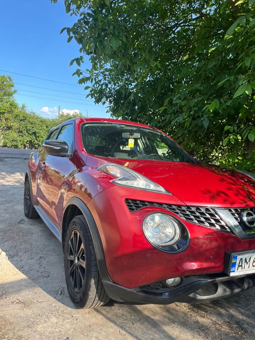 Автомобіль Nissan juke