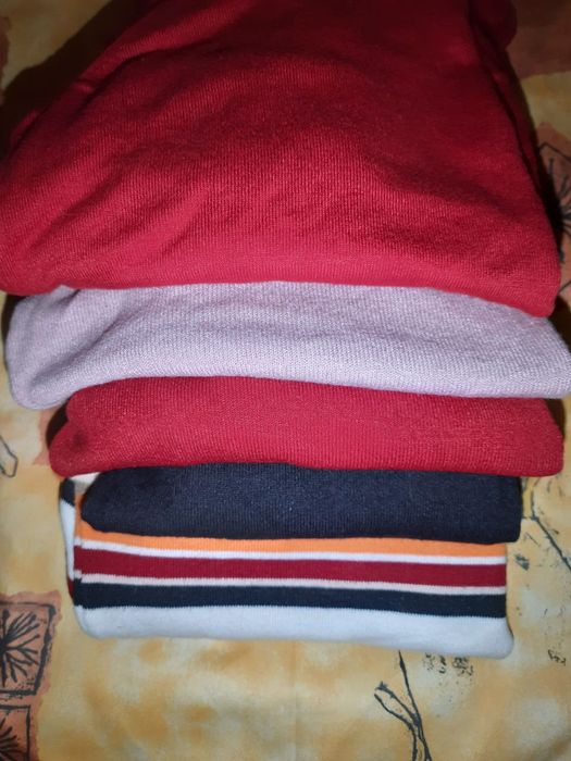 Фірмові светри гольфи нові невеликого розміру