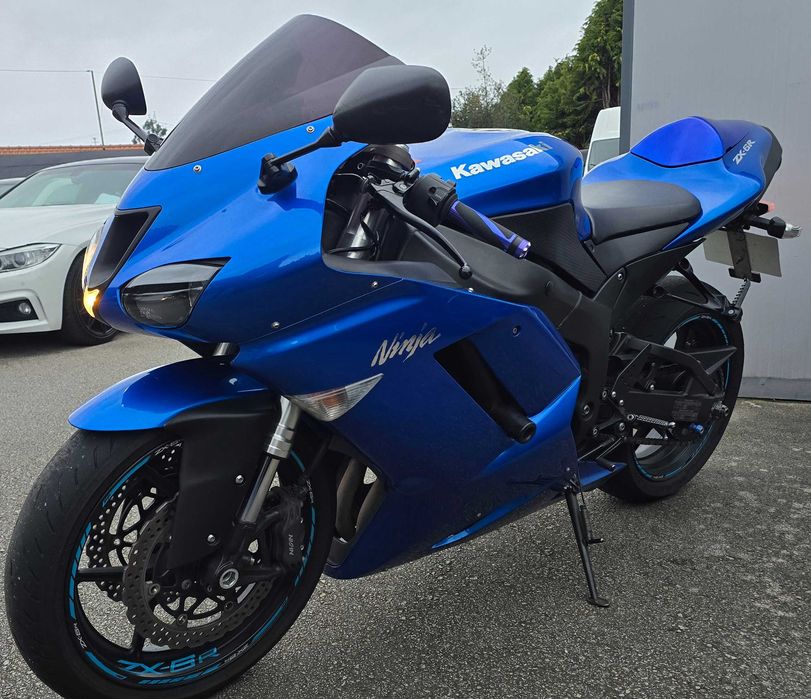 Kawasaki ZX6R - 2008