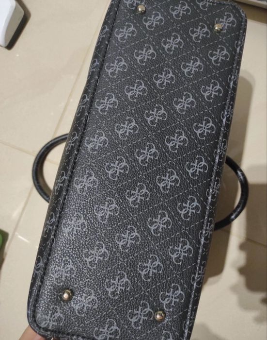 torebka guess w stanie bdb