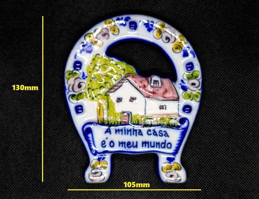 Ferradura vintage da fábrica de loiça de Alcobaça