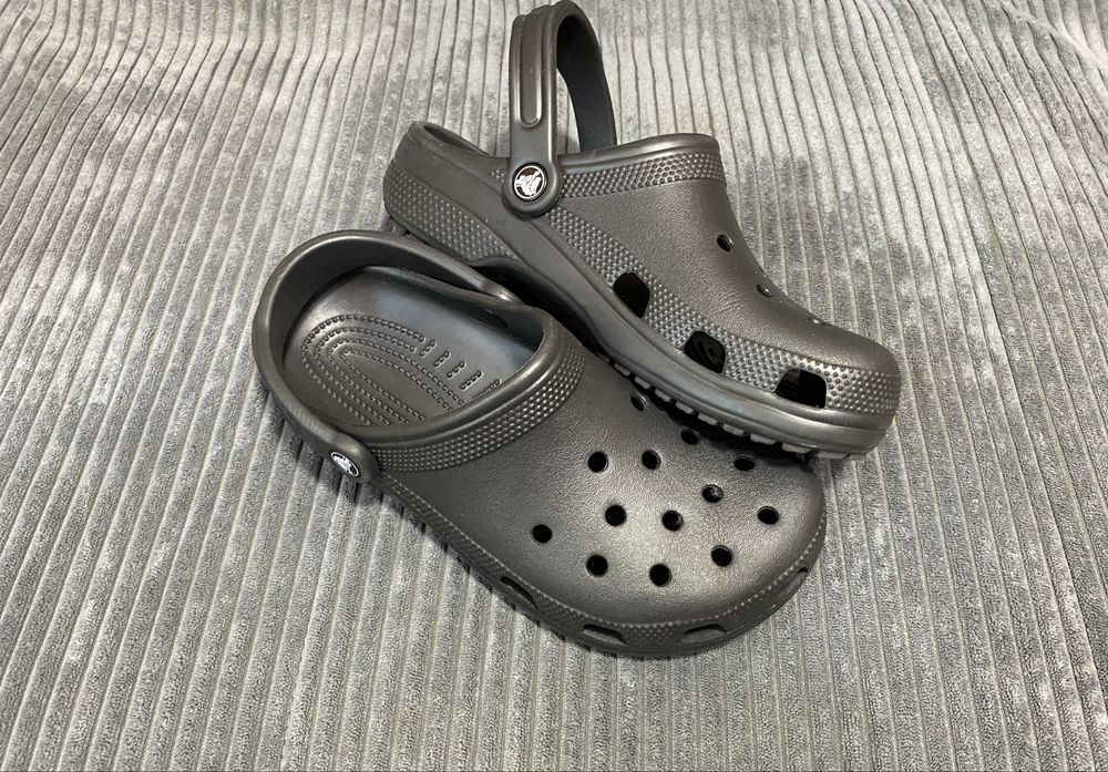 Оригинальные кроксы Crocs Classic Clog M7/W9 (Размер 39-40)