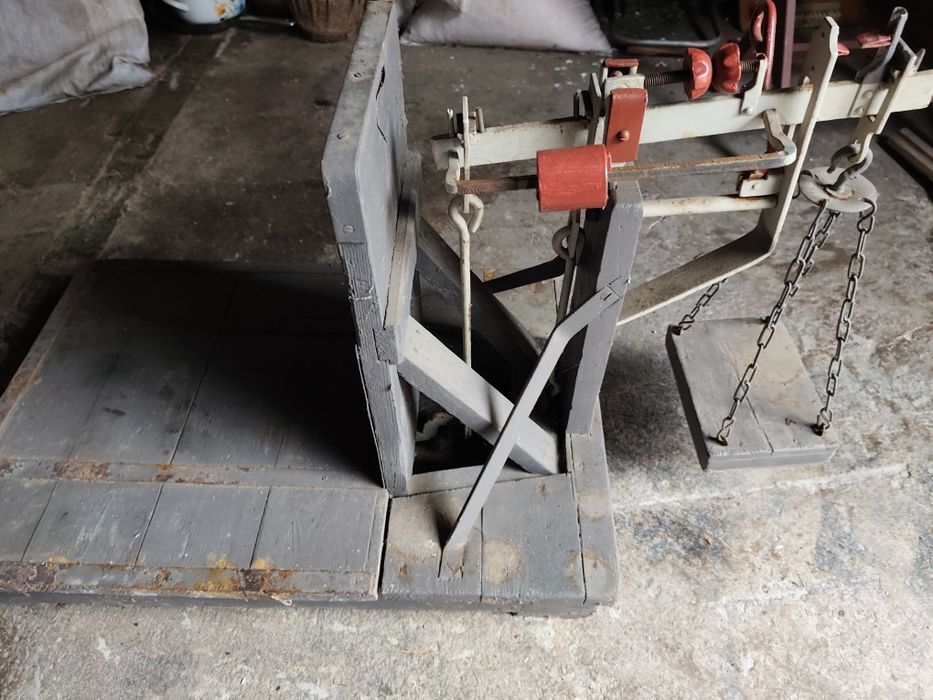 Waga towarowa używana.