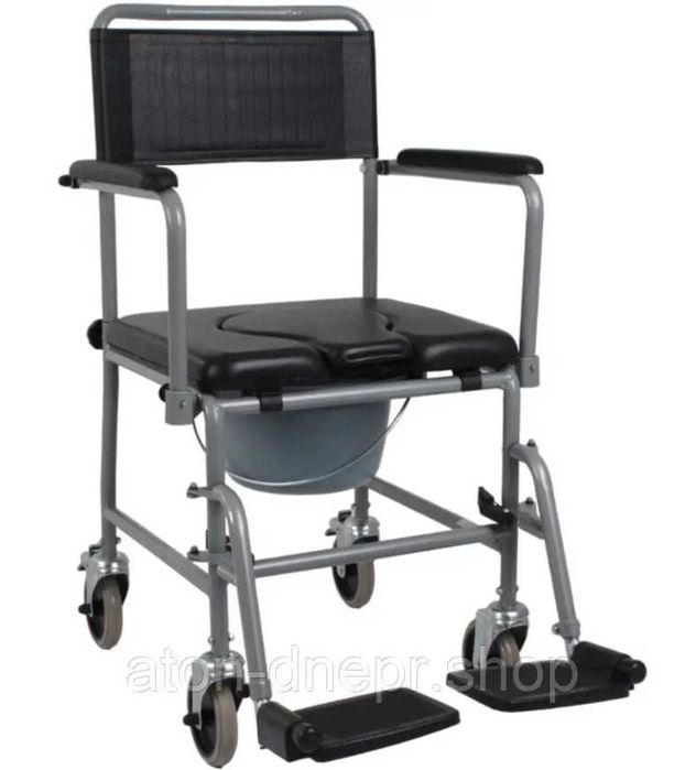 Кресло-каталка с санитарной оснасткой / горшком. Германия