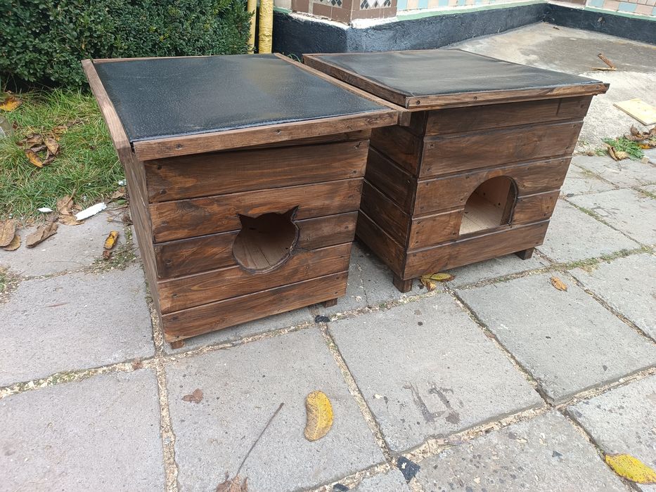 Котяча будка утеплена