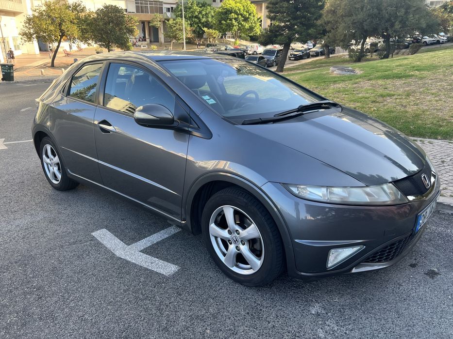 Honda Civic 5D 1,4