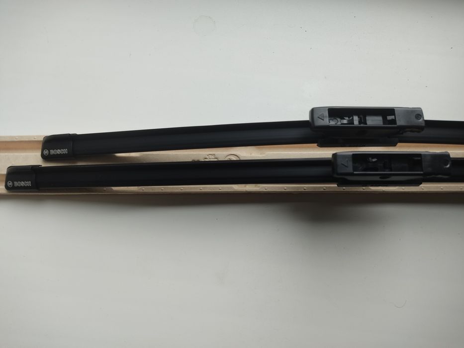 Щетки стеклоочистителя Bosch Aerotwin 550+475mm  Renault. Dacia.
