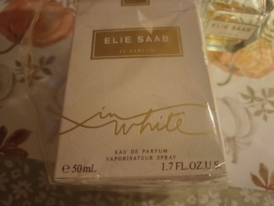 Elie Saab  White woda perfumowana 10ml.