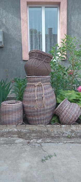 Вироби з ротангу ручної роботи