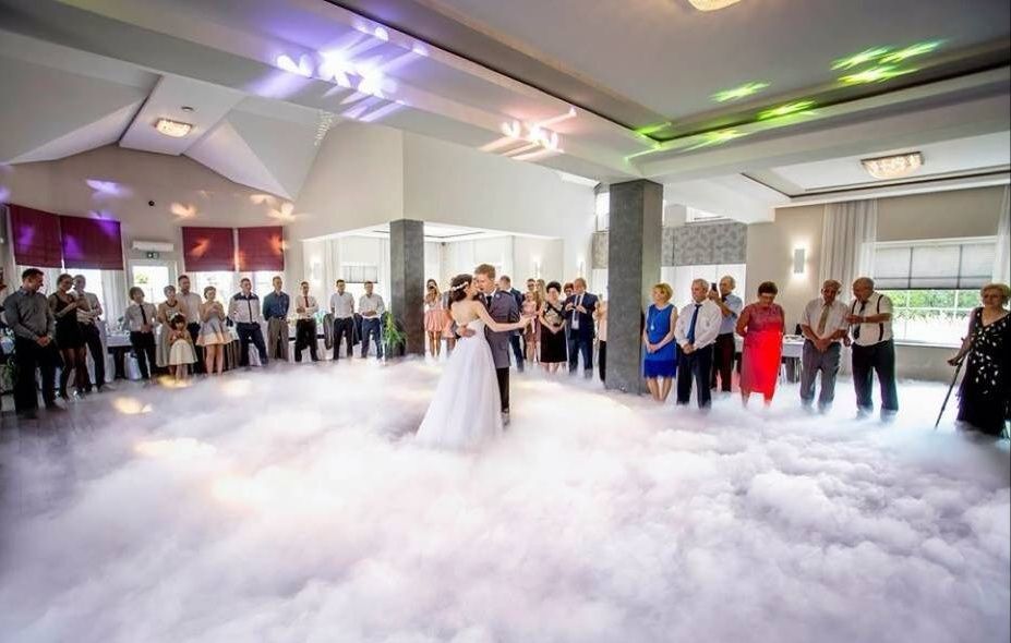 CIĘŻKI DYM, wiatraki iskier, wodospad, fontanny, fajerwerki