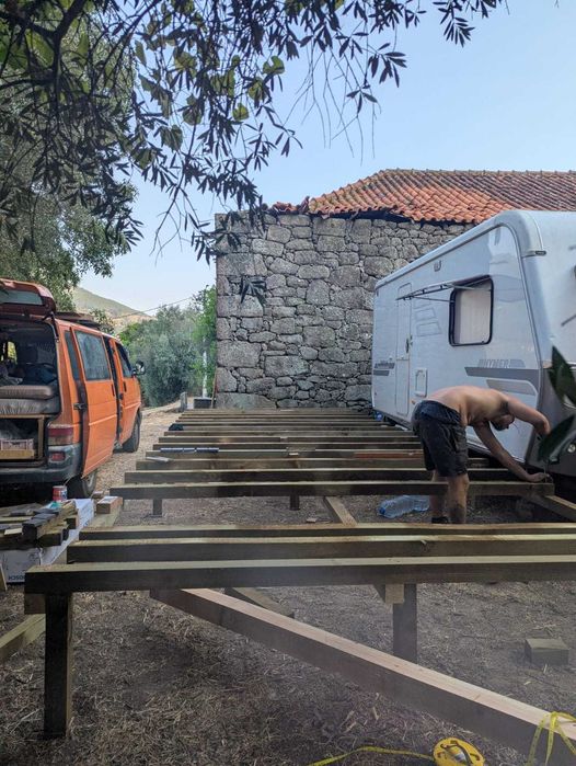 Deck de Madeira Completo 16m² – Inclui Estrutura e Madeiramento – Excelente Oportunidade!