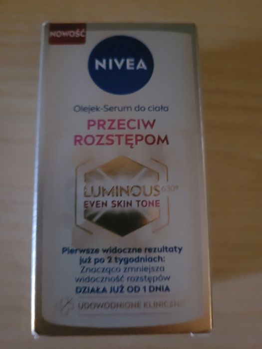 Olejek do ciała, serum na rozstępy Nivea Luminous