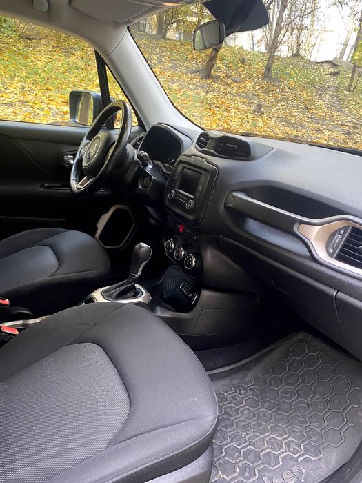 Продам офіційний європейський Jeep Renegade, не був у ДТП.