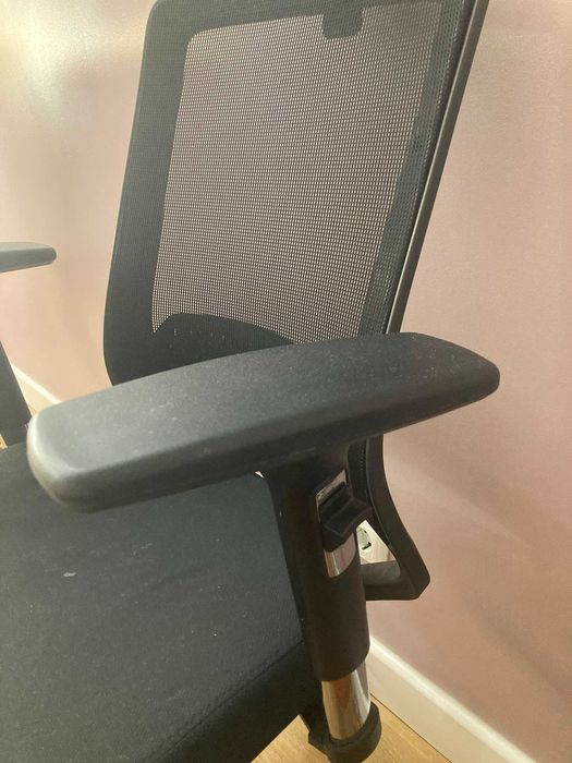 Cadeira de escritório ergonómica