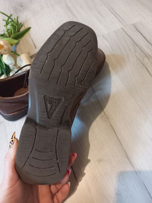Eleganckie buty skórkowe brązowe 40