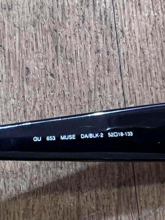 Óculos de Sol Guess Vintage "Muse" – Estilo Y2K Tartaruga