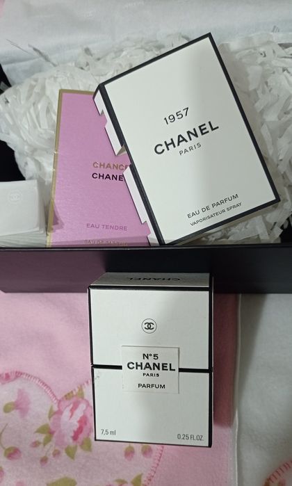 Puste pudełko Chanel