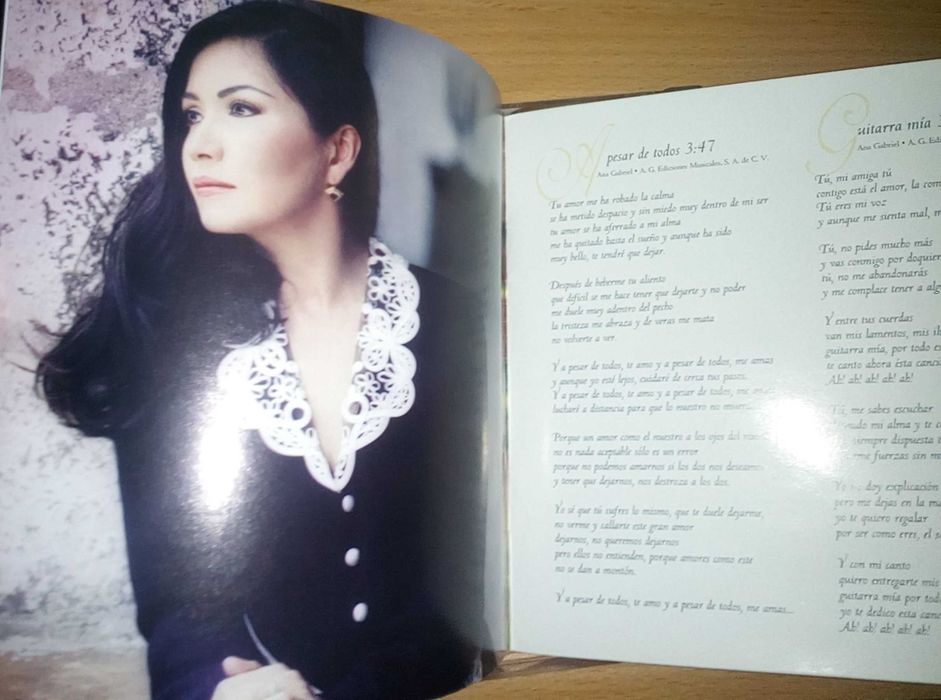 Ana Gabriel ‎– Con un mismo corazón (мексиканская музыка)