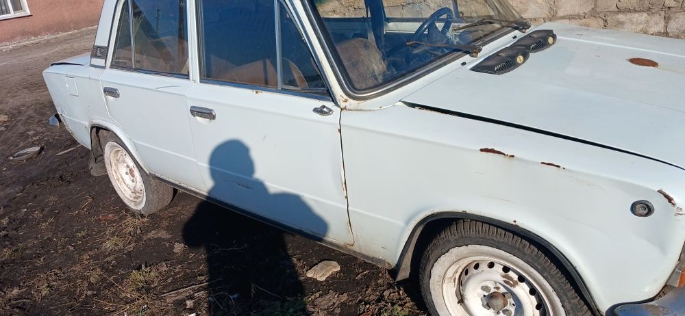 Продам ваз 21011