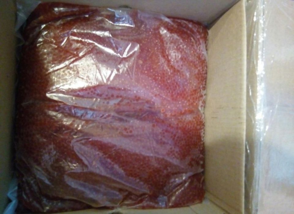 Икра красная червона ікра Осетрова та Лососева