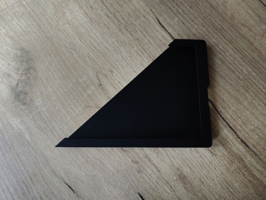 Wieszak uchwyt ścienny na tablet.