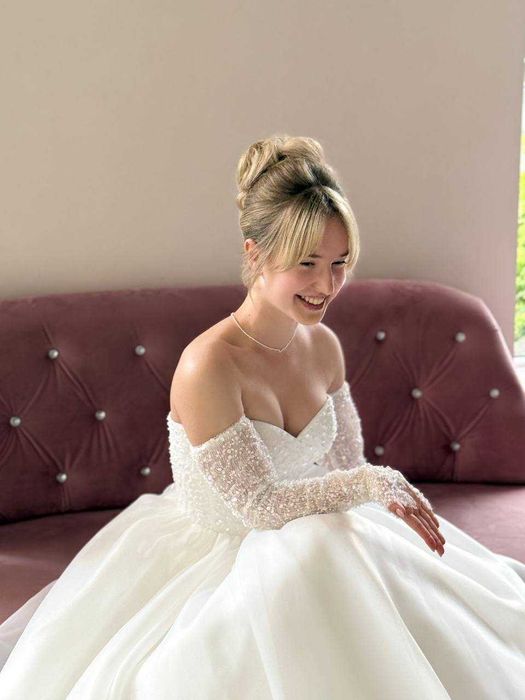 Зачіски та укладки на весілля, свята, фотосесії, центр Вінниці