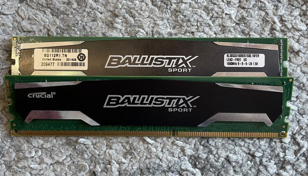 Motherboard com CPU e memoria RAM