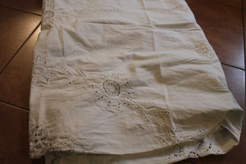 Obrus haftowany retro 210 cm na 170 cm