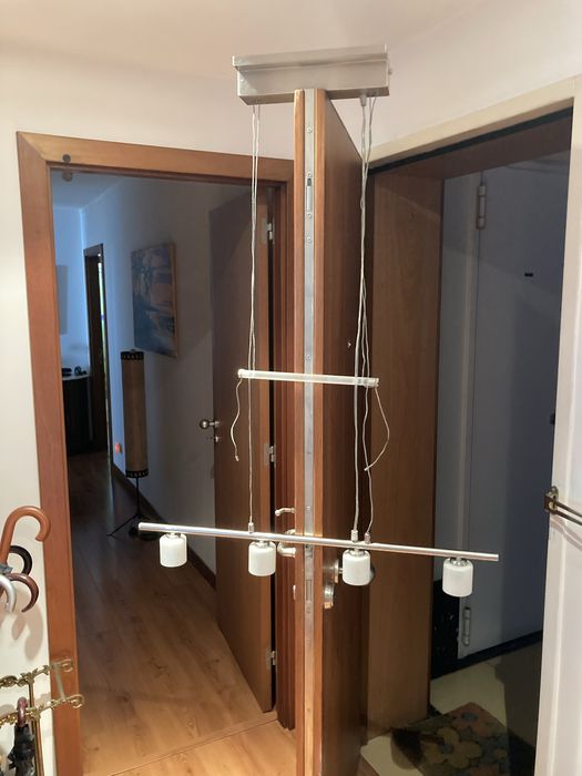 Candeeiro suspenso  ajustavel em altura/  2 candeeiros mesa ikeia